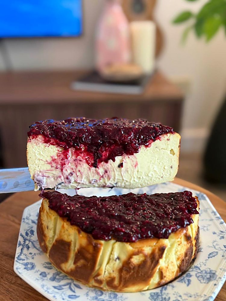 XOXO Pastry Raspberry Pistachio Baby Basque Cheesecake