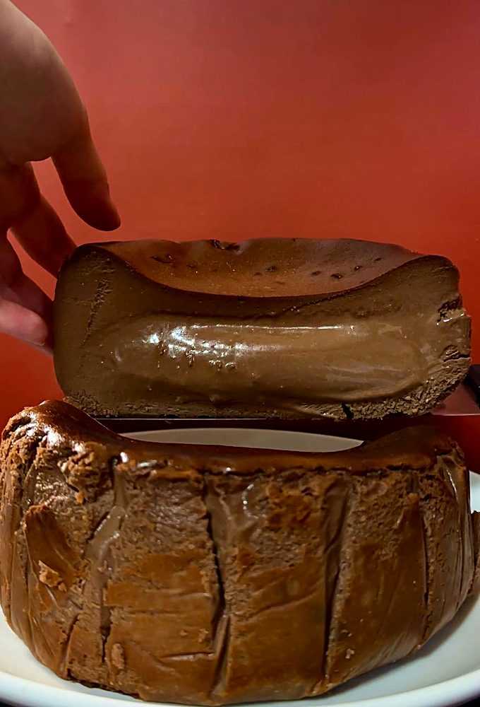 XOXO Pastry Chocolate Ice Cream Basque Cheesecake