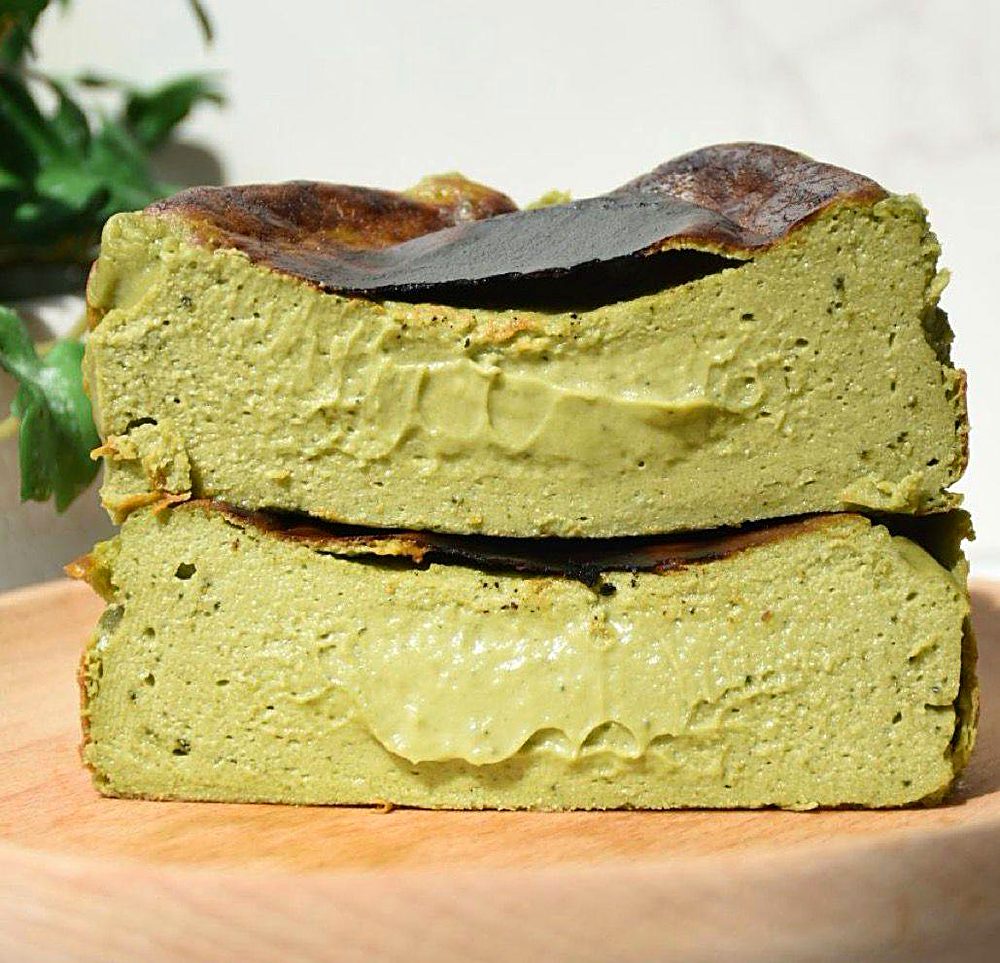 XOXO Pastry Matcha Basque Cheesecake