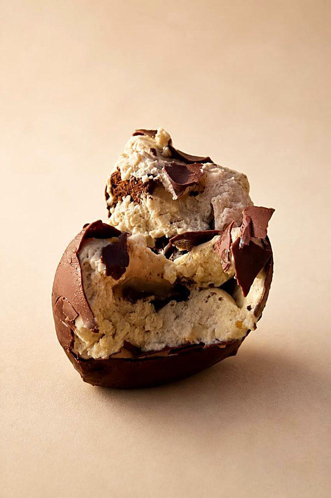 XOXO Pastry Coffee Caramel Fruit Dessert